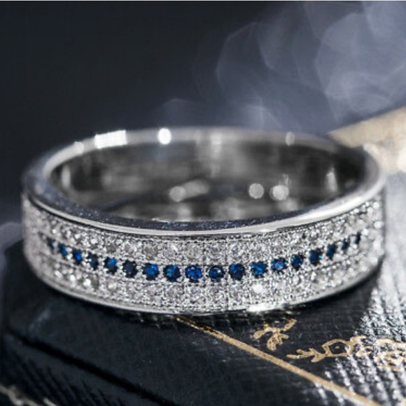 New 925 Sterling silver Diamond Band Ring - Picture 6 of 9